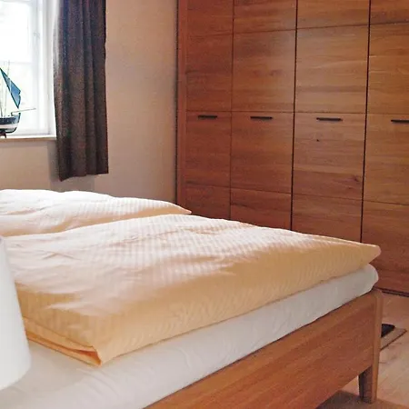 2 Bedroom Cozy In Fuhlendorf (Mecklenburg-Vorpommern)